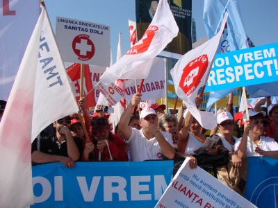 Romania_strikes
